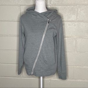 Lucy Hooded Sweatshirt with diagonal Zipper